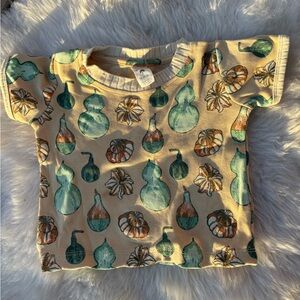 Kate Quinn Ringer Tee